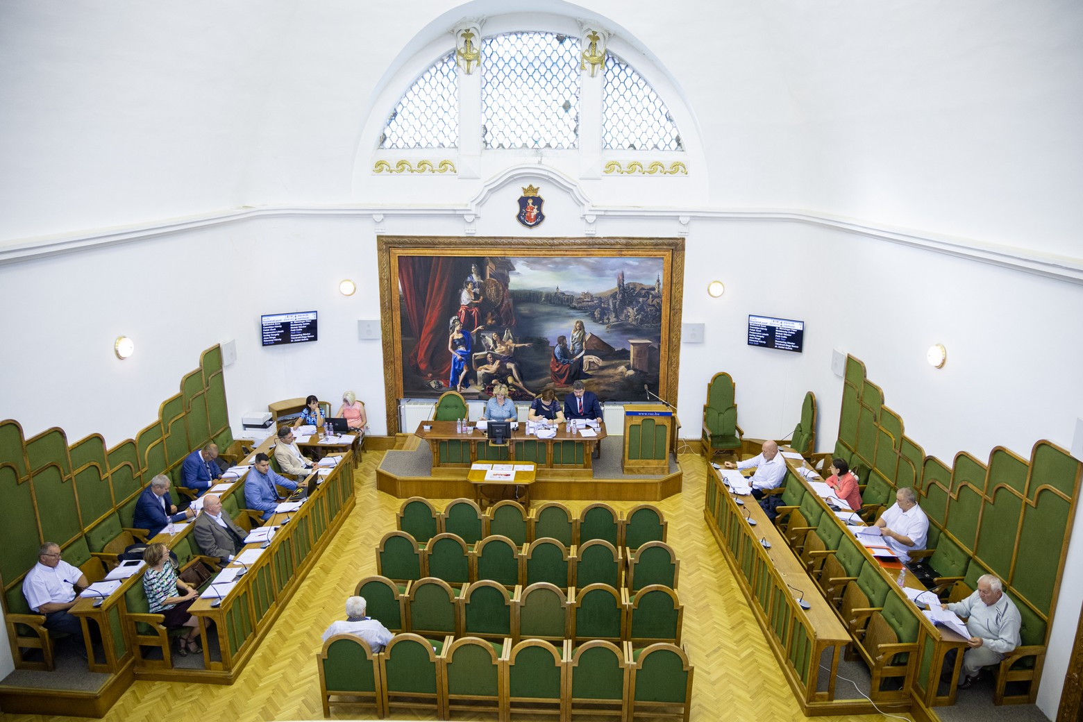 Viták, szavazások fontos városi ügyekben