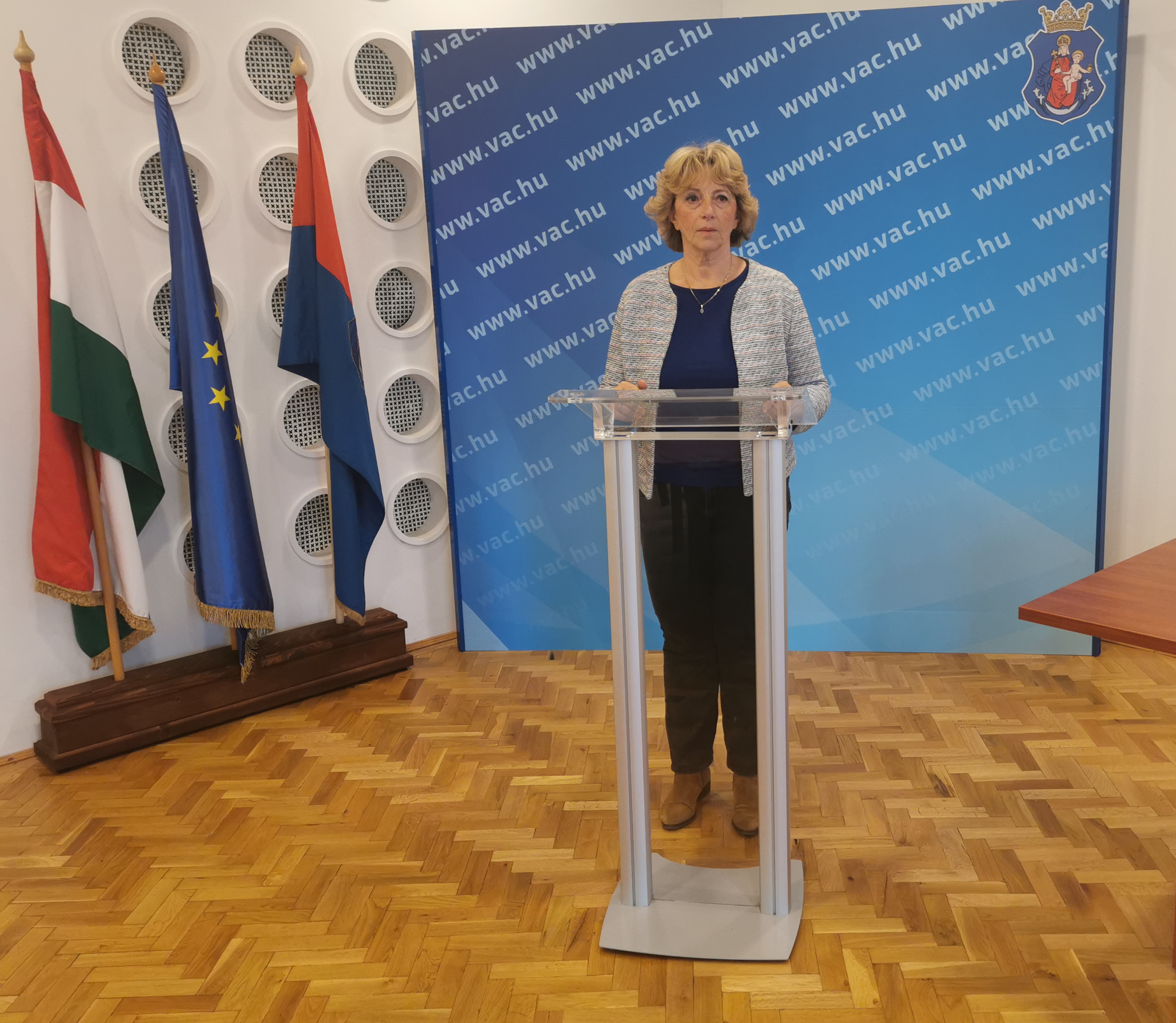 Váci polgárok az akkugyár és a munkásszállók ellen